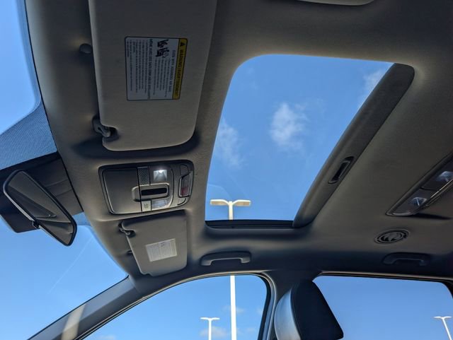 Used 2025 Kia Telluride S AWD/4WD image 19