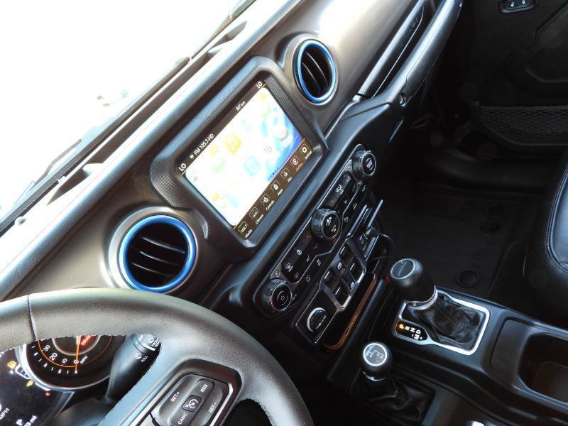 Used 2023 Jeep Gladiator Willys AWD/4WD image 47