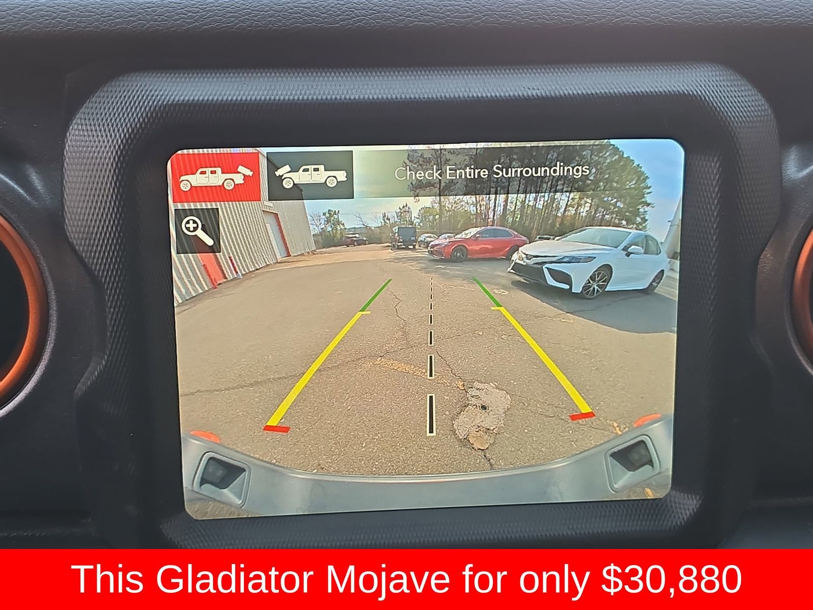 Used 2022 Jeep Gladiator Mojave w/ Cold Weather Group image 31