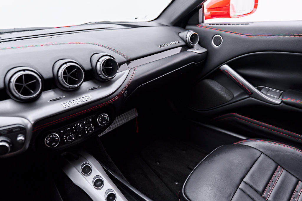 Used 2016 Ferrari F12 Berlinetta RWD image 86