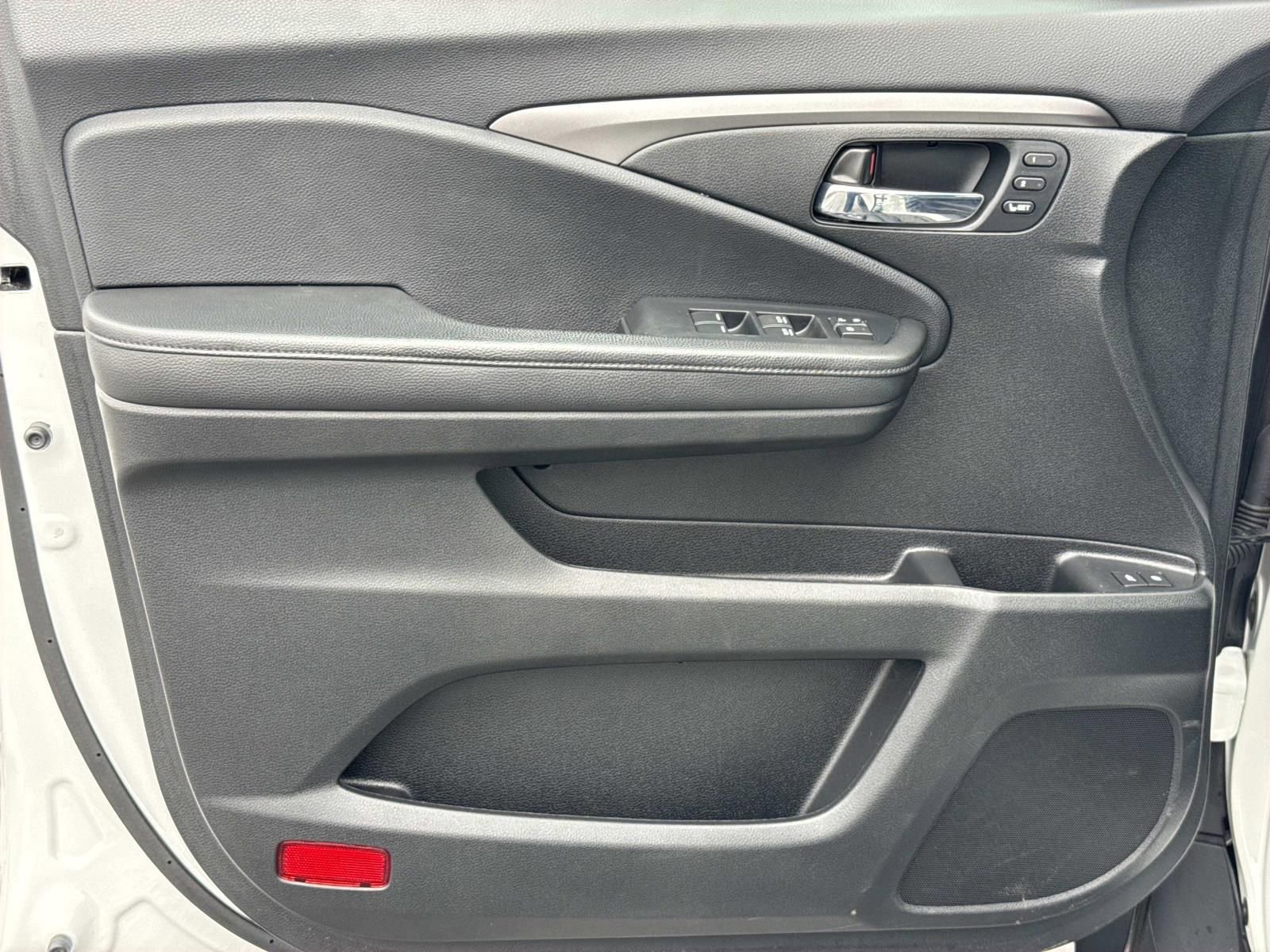 Used 2021 Honda Pilot Special Edition image 23