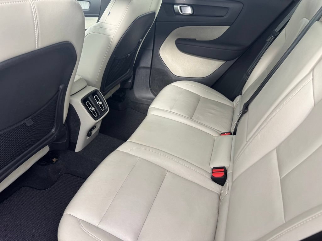 Used 2021 Volvo XC40 T5 Inscription AWD/4WD image 12