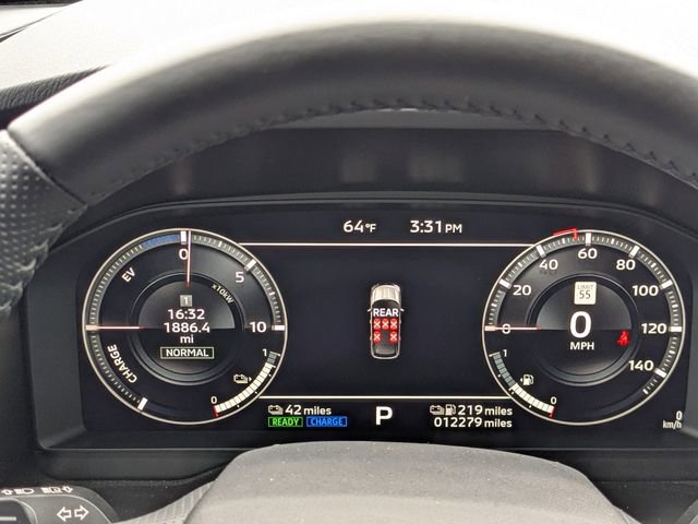 Used 2024 Mitsubishi Outlander 4WD Plug-In Hybrid image 29