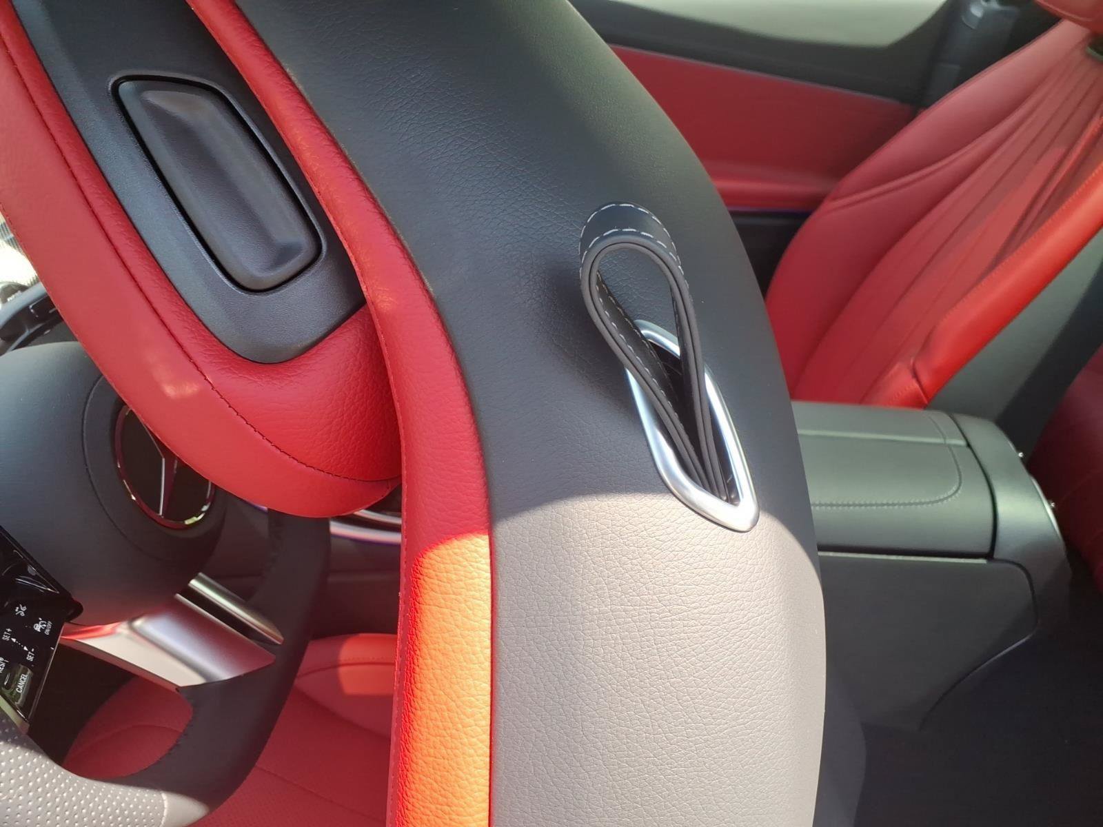 New 2026 Mercedes-Benz CLE 300 4MATIC Coupe image 12