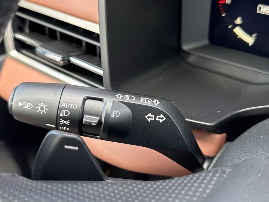 New 2026 Mitsubishi Outlander SEL FWD image 18
