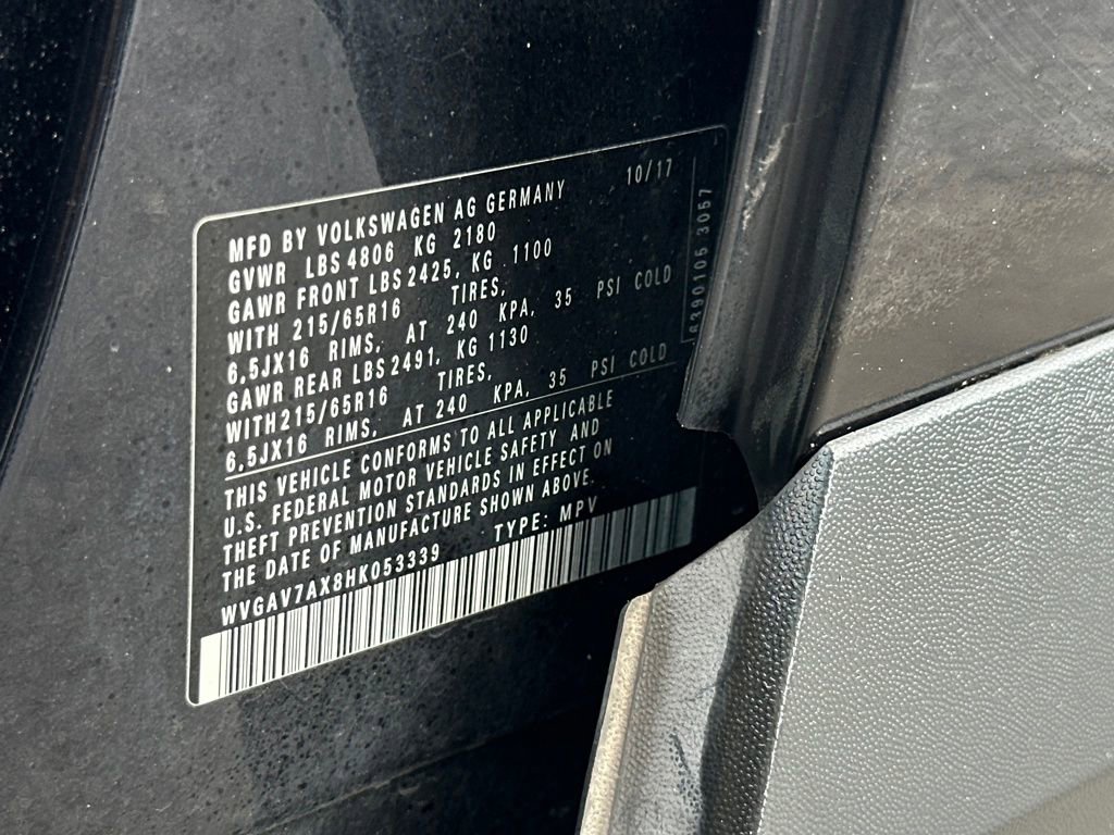 Used 2017 Volkswagen Tiguan S image 30