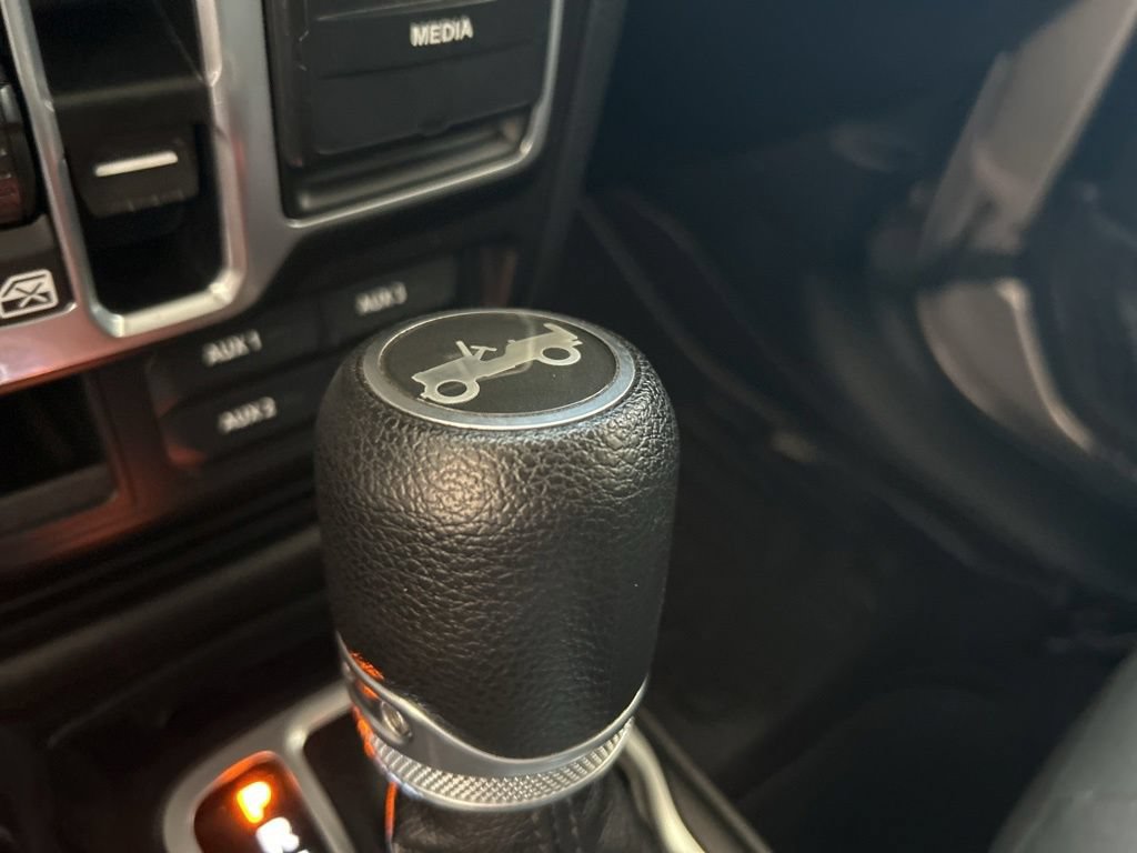 Used 2018 Jeep Wrangler Unlimited Sport S AWD/4WD image 44
