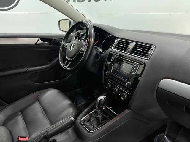 Used 2018 Volkswagen Jetta SEL image 20