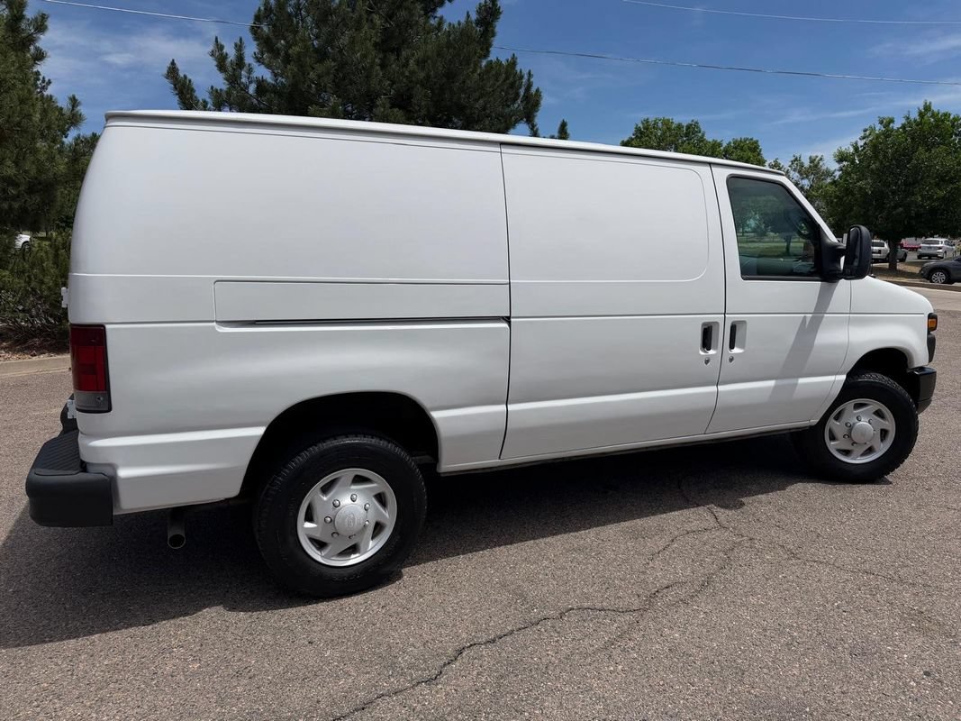 Used 2008 Ford E-250 and Econoline 250 RWD image 4