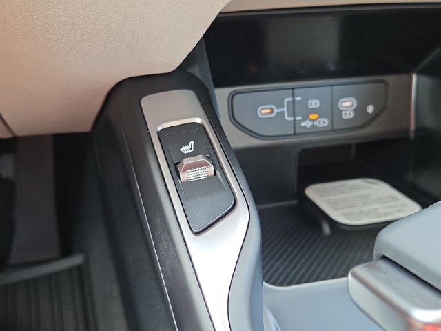 New 2026 Kia Sorento S AWD/4WD image 13