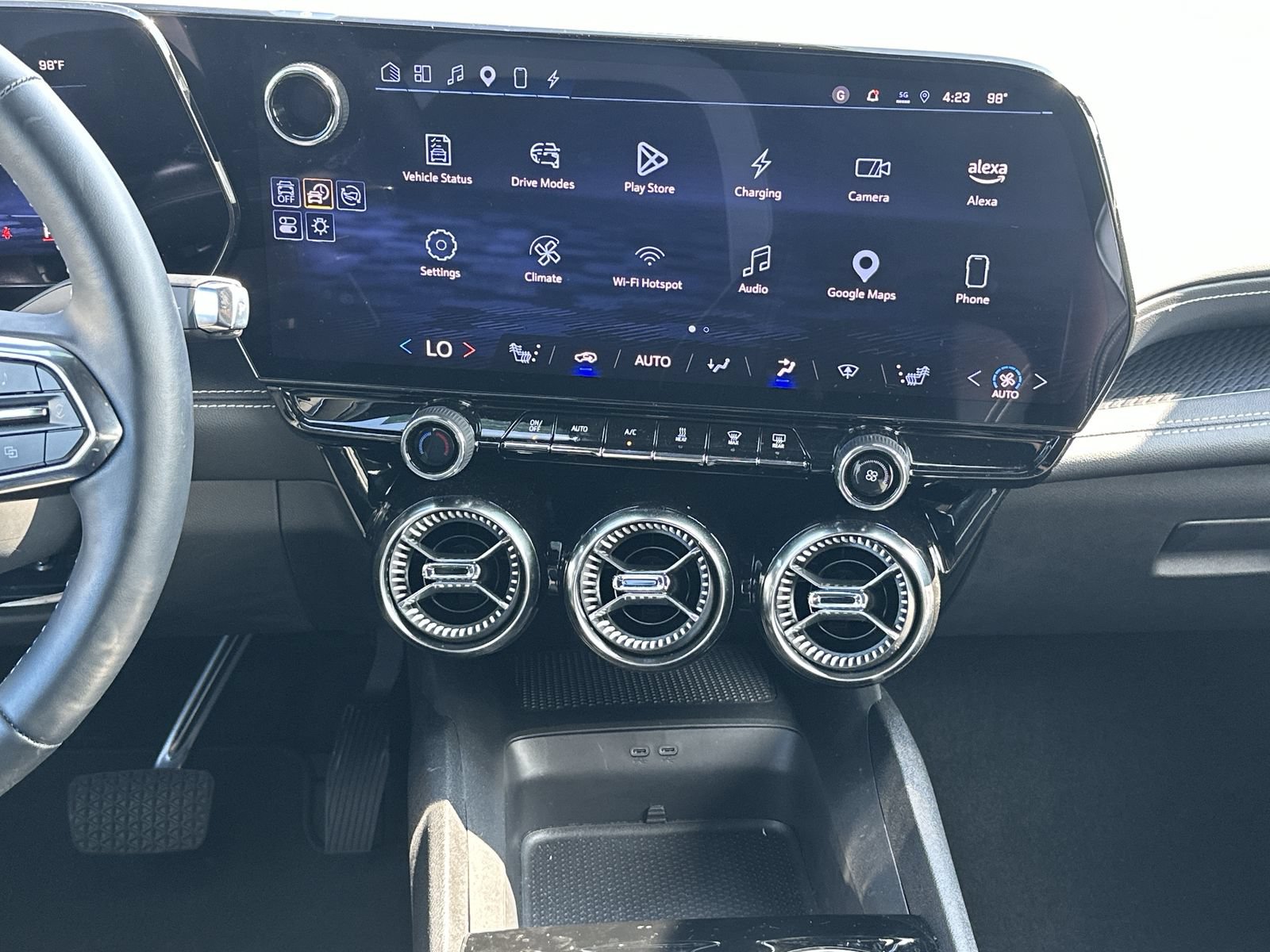 Used 2024 Chevrolet Blazer EV LT AWD/4WD image 25