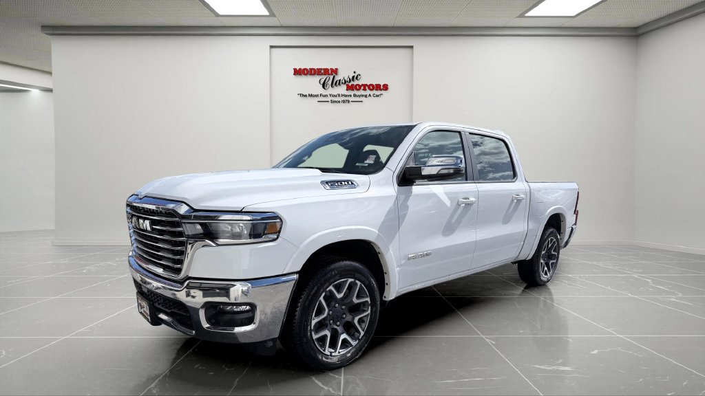 Used 2025 RAM 1500 Laramie AWD/4WD image 3