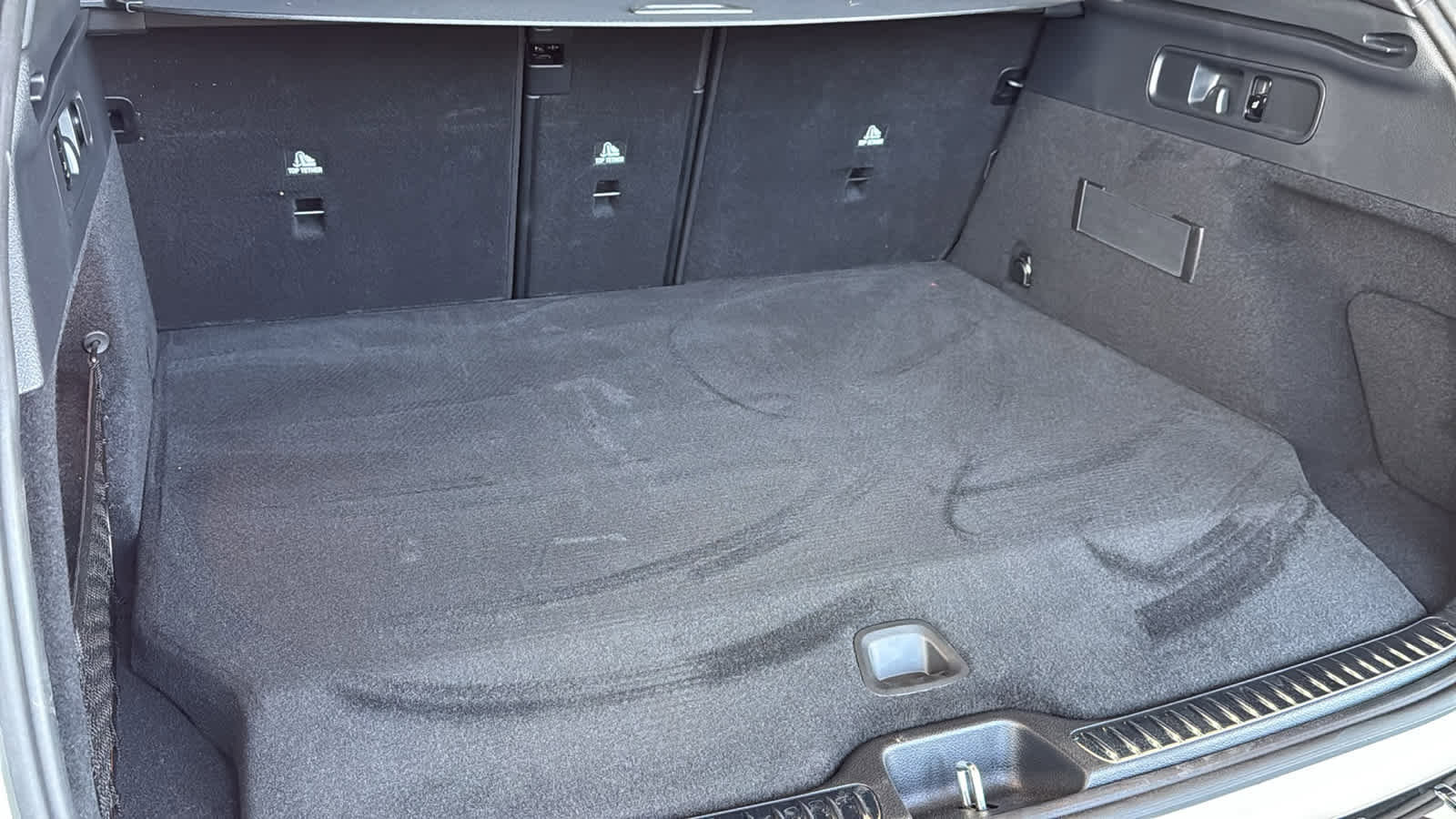 New 2025 Mercedes-Benz GLC 350e 4MATIC image 32