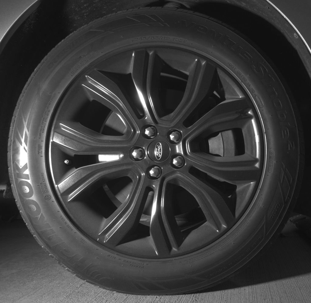 Certified 2022 Ford Edge SE w/ Black Appearance Package AWD/4WD image 13