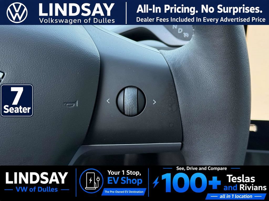 Used 2024 Tesla Model Y Long Range AWD/4WD image 25