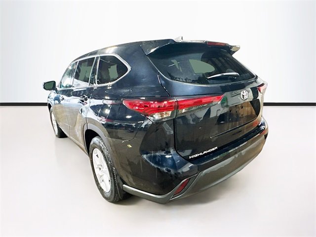 Used 2022 Toyota Highlander L image 5