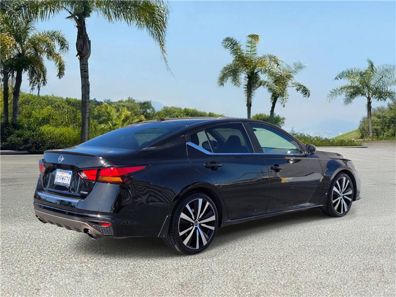 Used 2021 Nissan Altima 2.0 SR FWD image 4