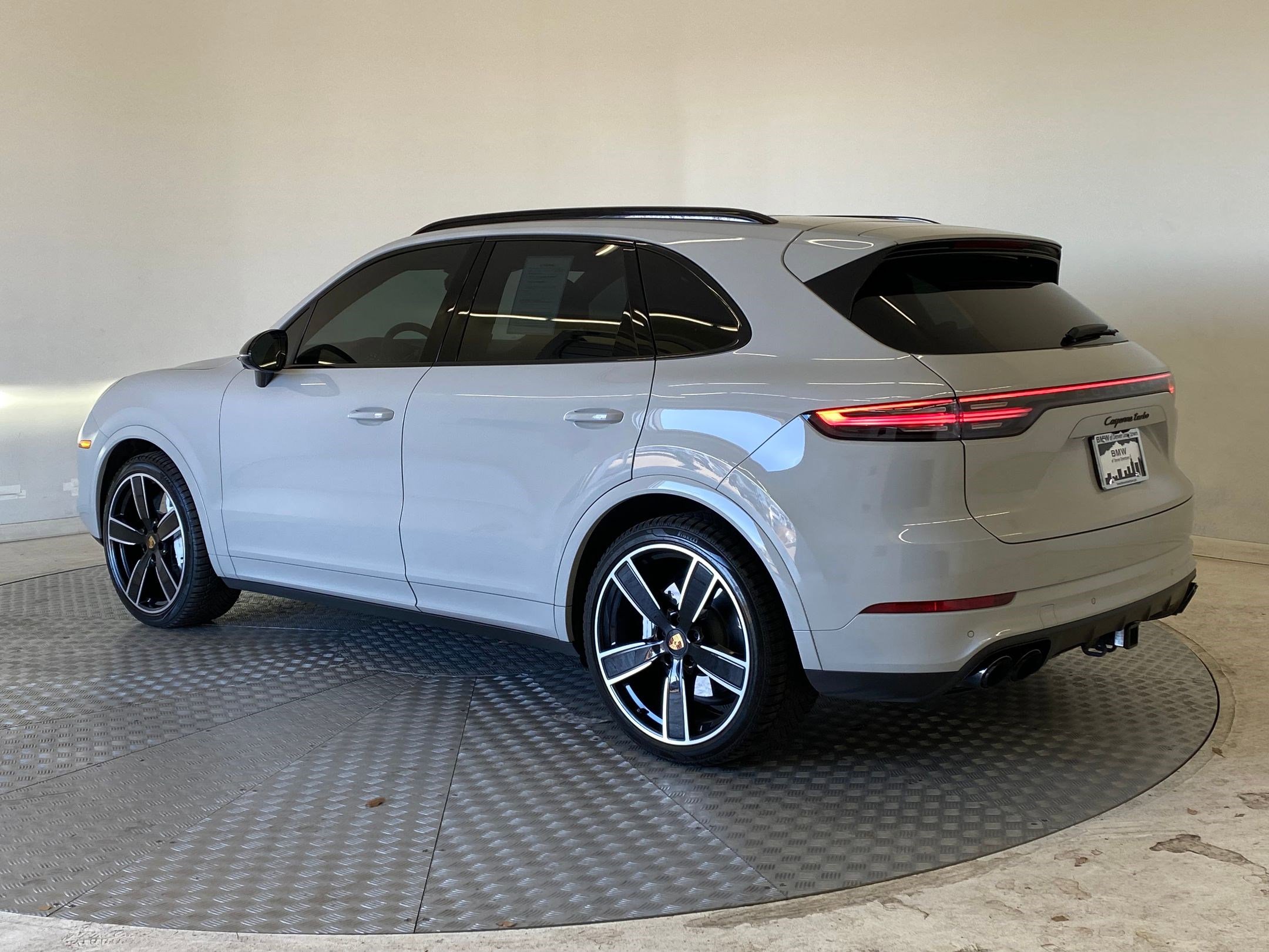 Certified 2023 Porsche Cayenne Turbo image 33