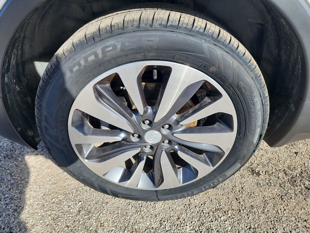 Used 2022 Buick Encore Preferred w/ Safety Package image 11