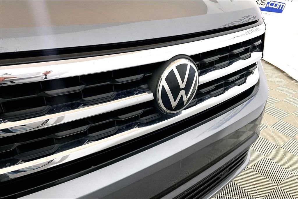 Used 2021 Volkswagen Atlas SE w/ Panoramic Sunroof Package image 24