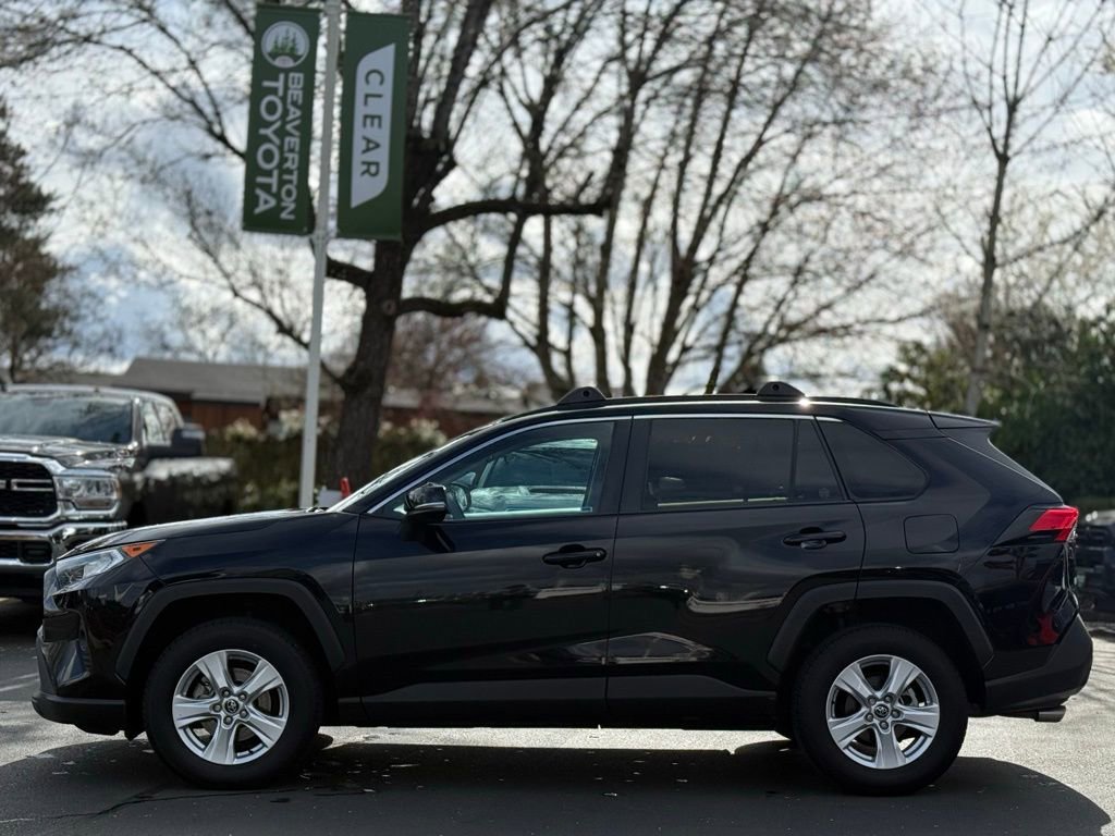 Used 2020 Toyota RAV4 XLE w/ XLE Grade Weather Package image 2