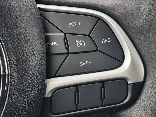 Certified 2021 Jeep Compass Latitude image 35