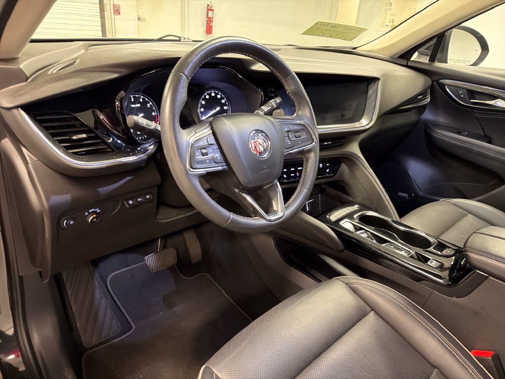 Used 2022 Buick Envision Essence w/ Technology Package I FWD image 25