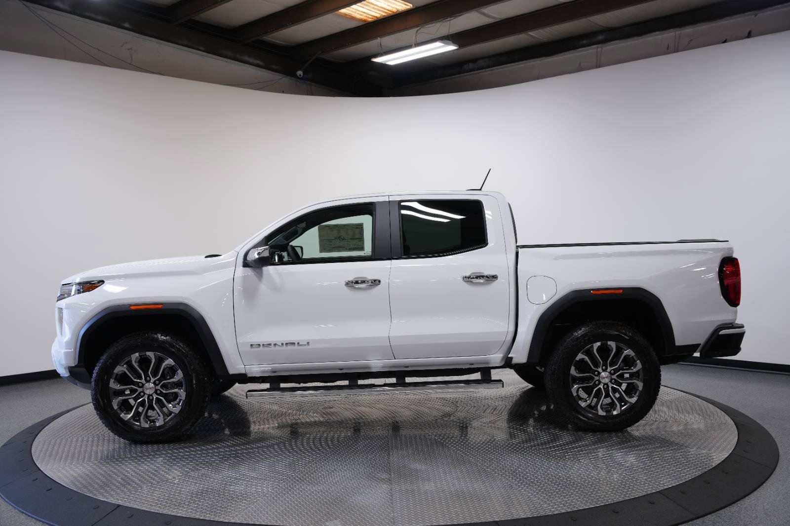 New 2026 GMC Canyon Denali AWD/4WD image 4