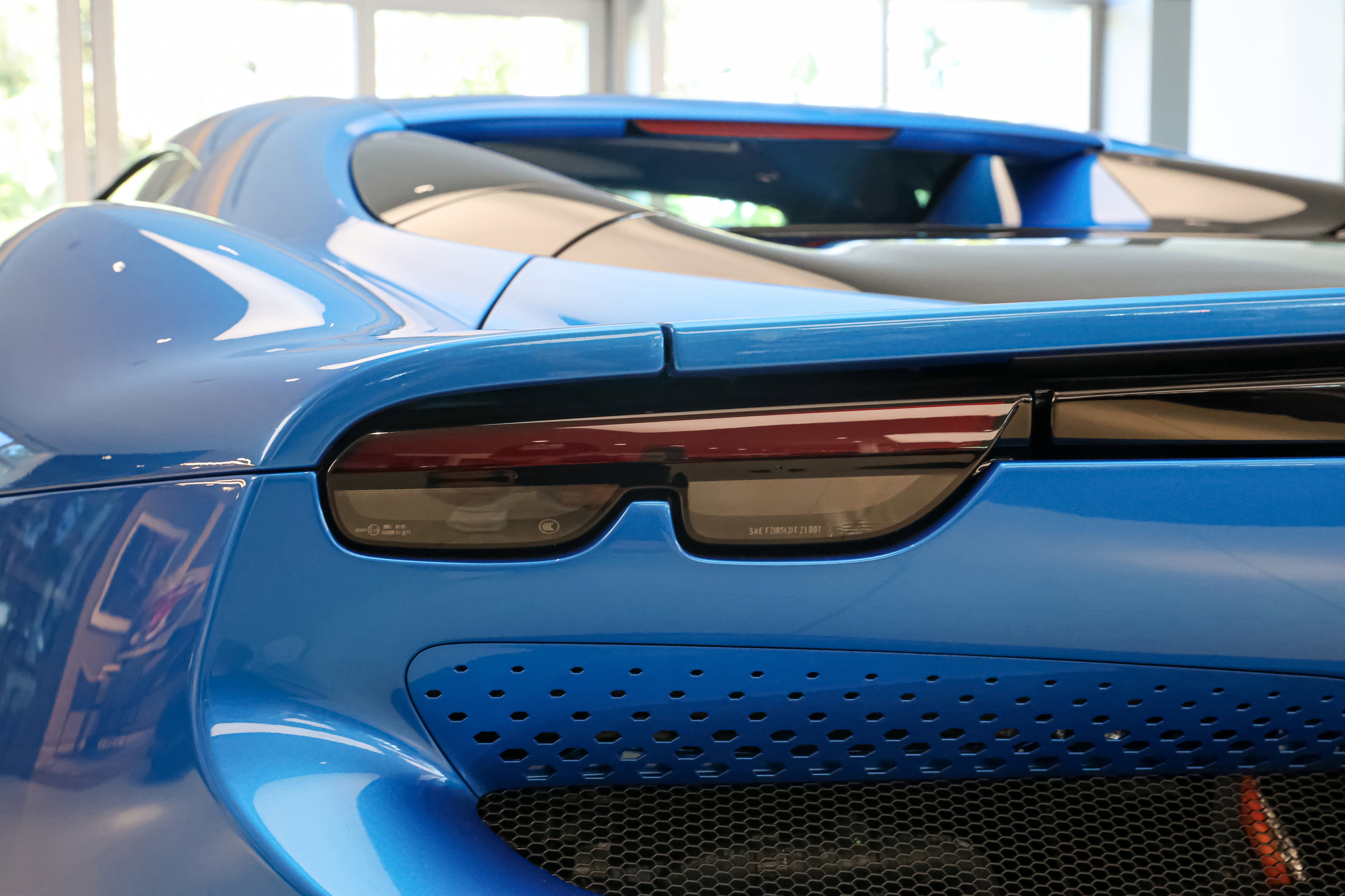 Used 2024 Ferrari 296 GTS image 35