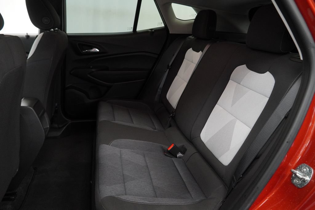 Certified 2024 Chevrolet Trax LS w/ LS Convenience Package FWD image 13