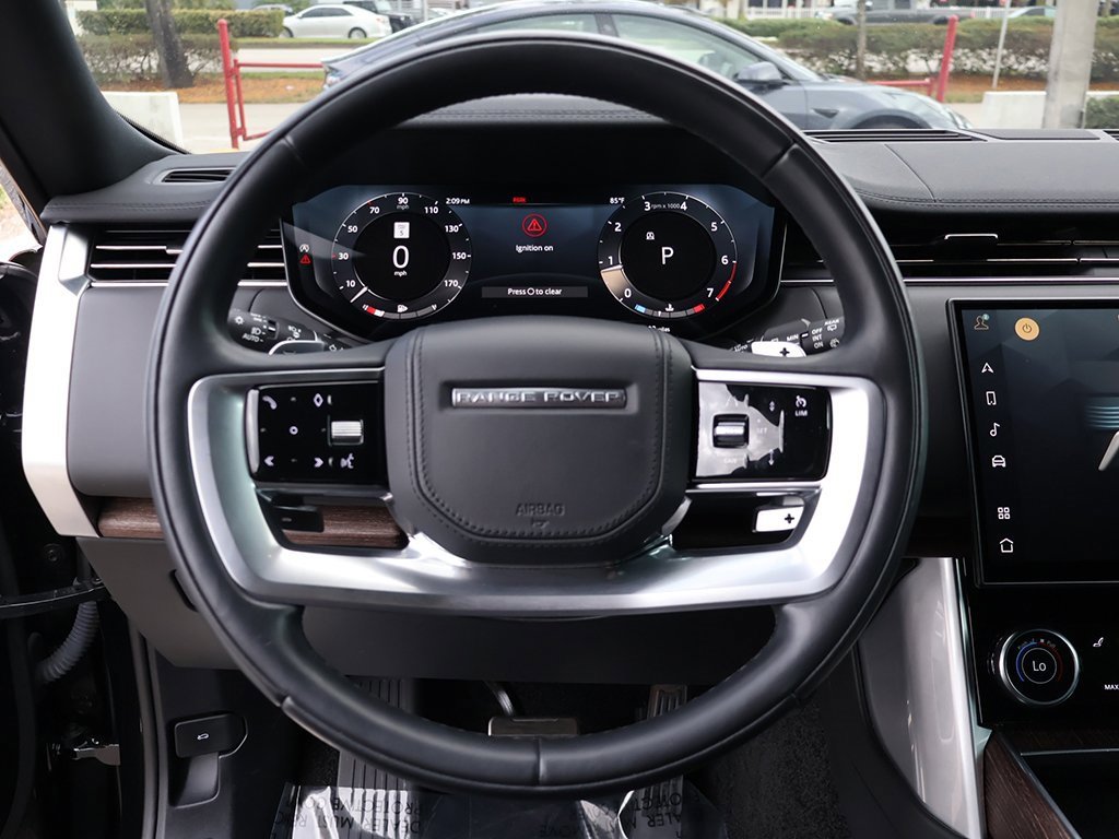 Used 2023 Land Rover Range Rover SE image 47