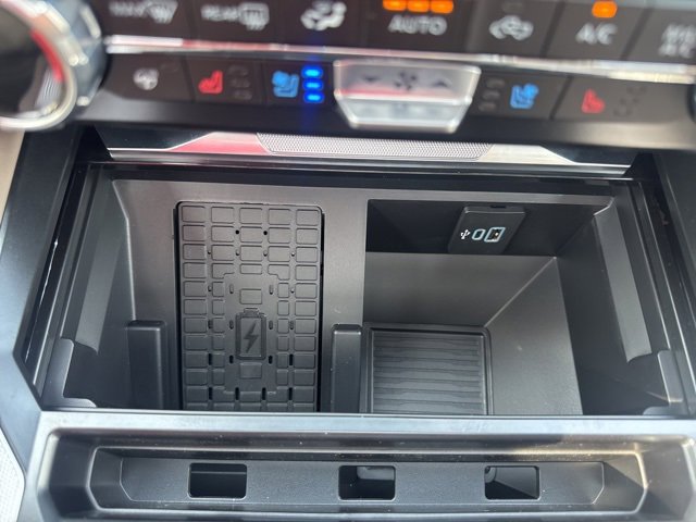 New 2025 Ford F350 Platinum image 46