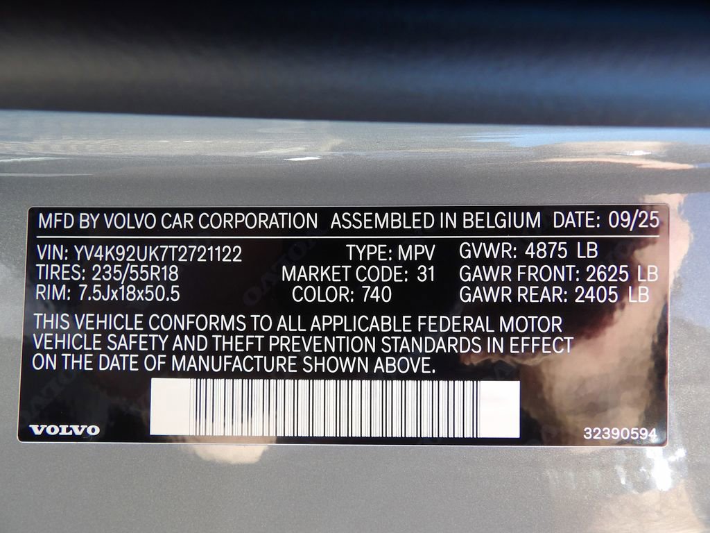 New 2026 Volvo XC40 B4 Core w/ Climate Package image 30