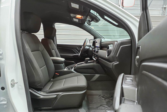 Used 2024 Chevrolet Colorado W/T w/ WT Convenience Package II AWD/4WD image 18