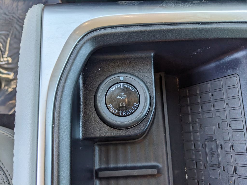 Used 2025 Ford Expedition Max Platinum image 27