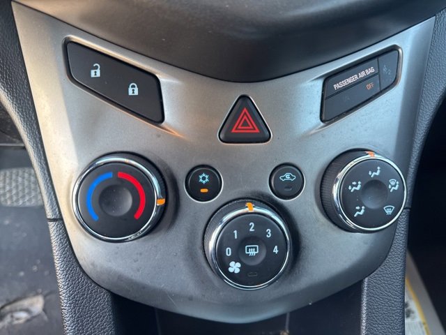 Used 2014 Chevrolet Sonic LT image 15