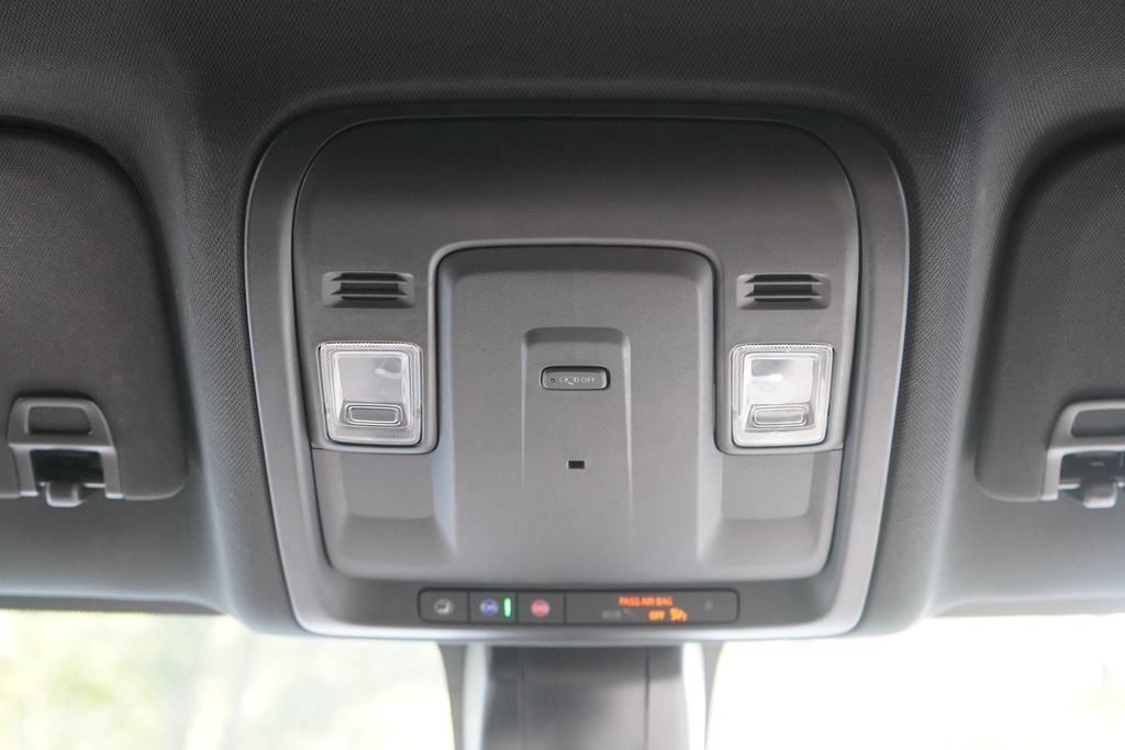 Used 2022 GMC Yukon SLE AWD/4WD image 24