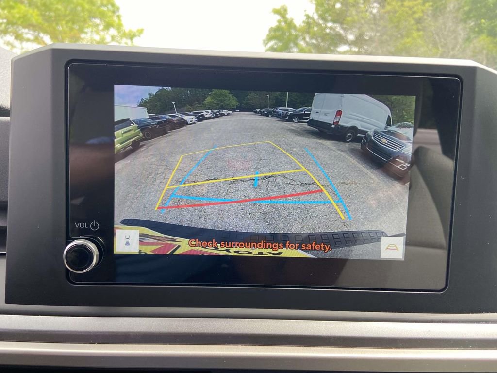 Used 2025 Toyota 4Runner SR5 AWD/4WD image 22
