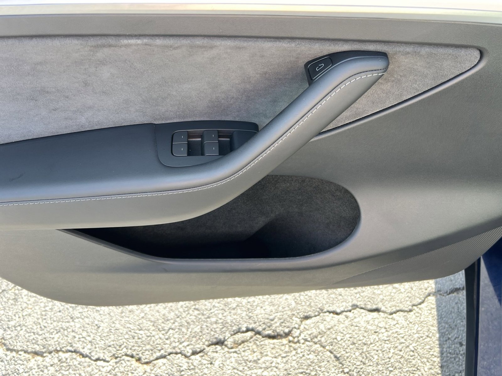 Used 2024 Tesla Model Y Long Range AWD/4WD image 15