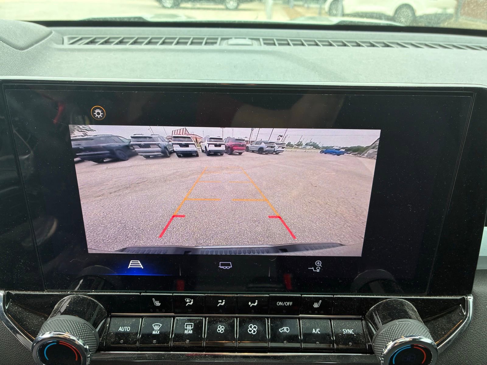 Used 2023 Chevrolet Colorado LT w/ LT Convenience Package II RWD image 8