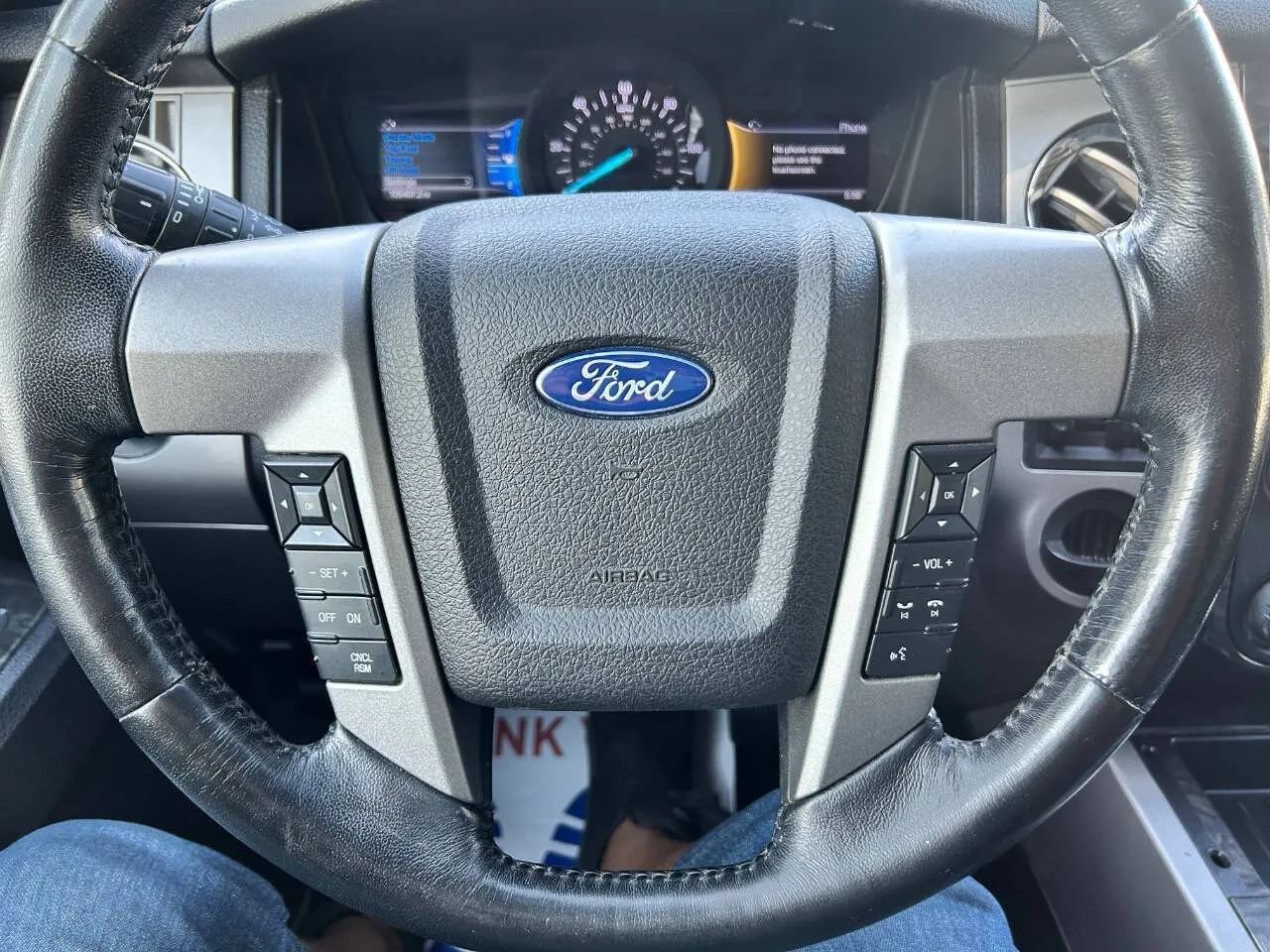 Used 2017 Ford Expedition Limited RWD image 18