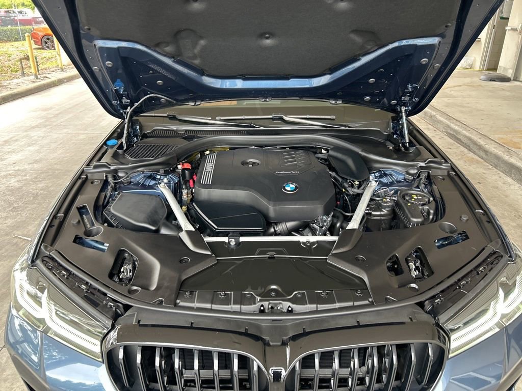 Used 2023 BMW 530i w/ M Sport Package image 11