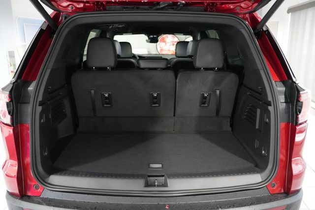 New 2026 GMC Acadia Elevation w/ Black Edition image 9