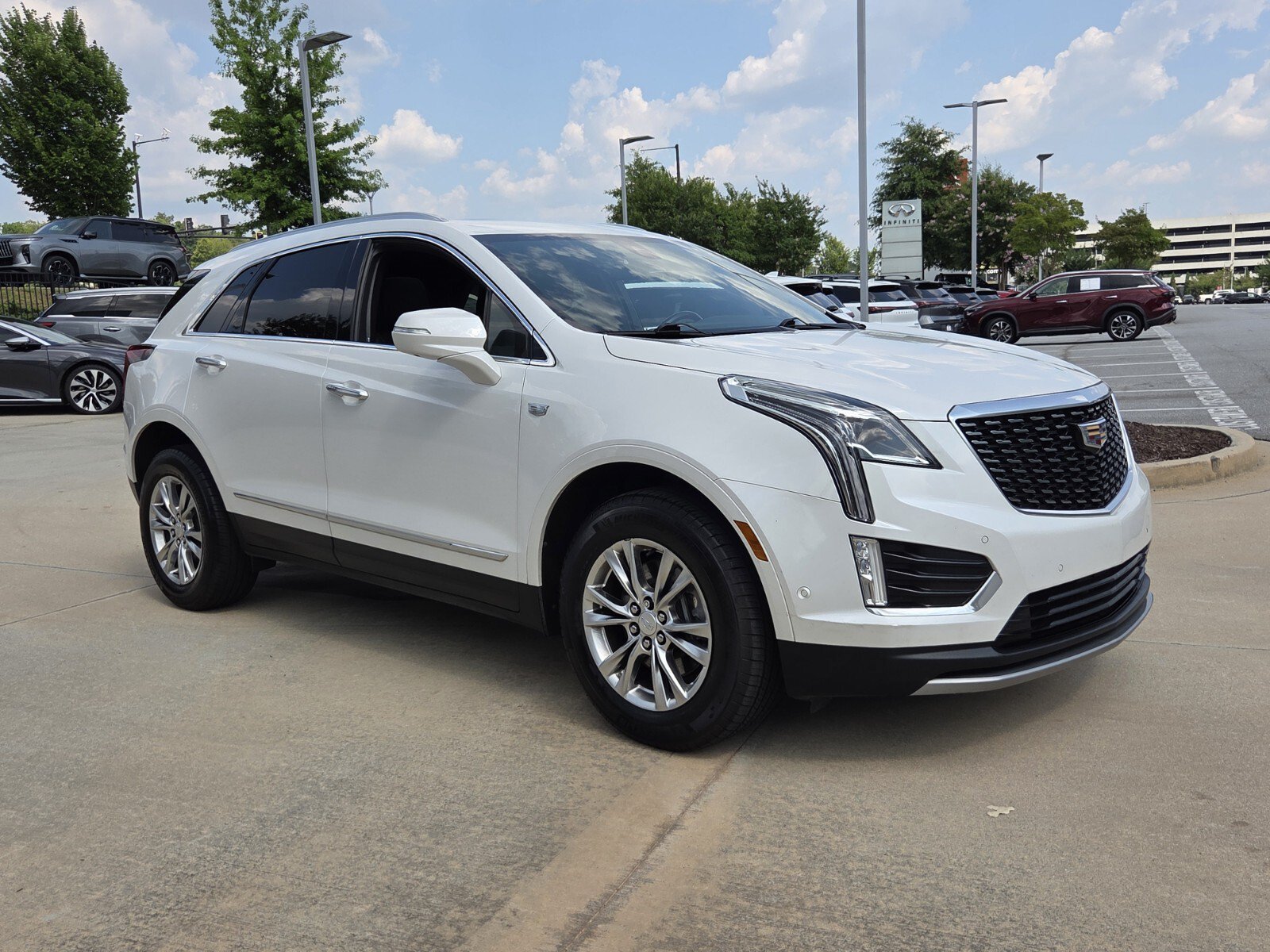 Used 2020 Cadillac XT5 Premium Luxury AWD/4WD image 4