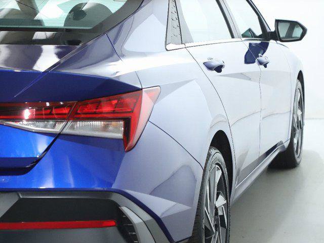 New 2024 Hyundai Elantra SEL w/ Convenience Package image 44
