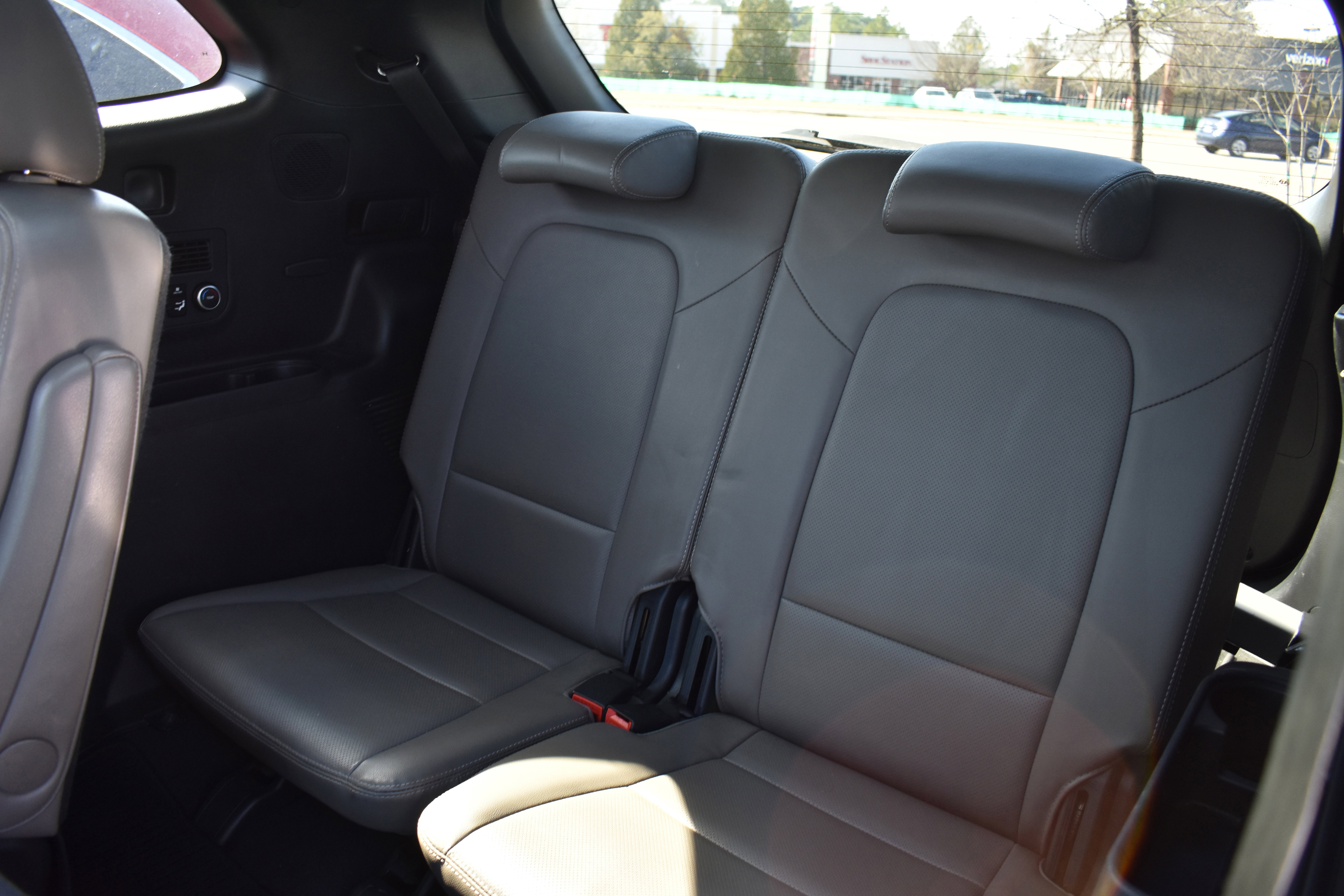 Used 2016 Hyundai Santa Fe Limited w/ Option Group 04 image 29