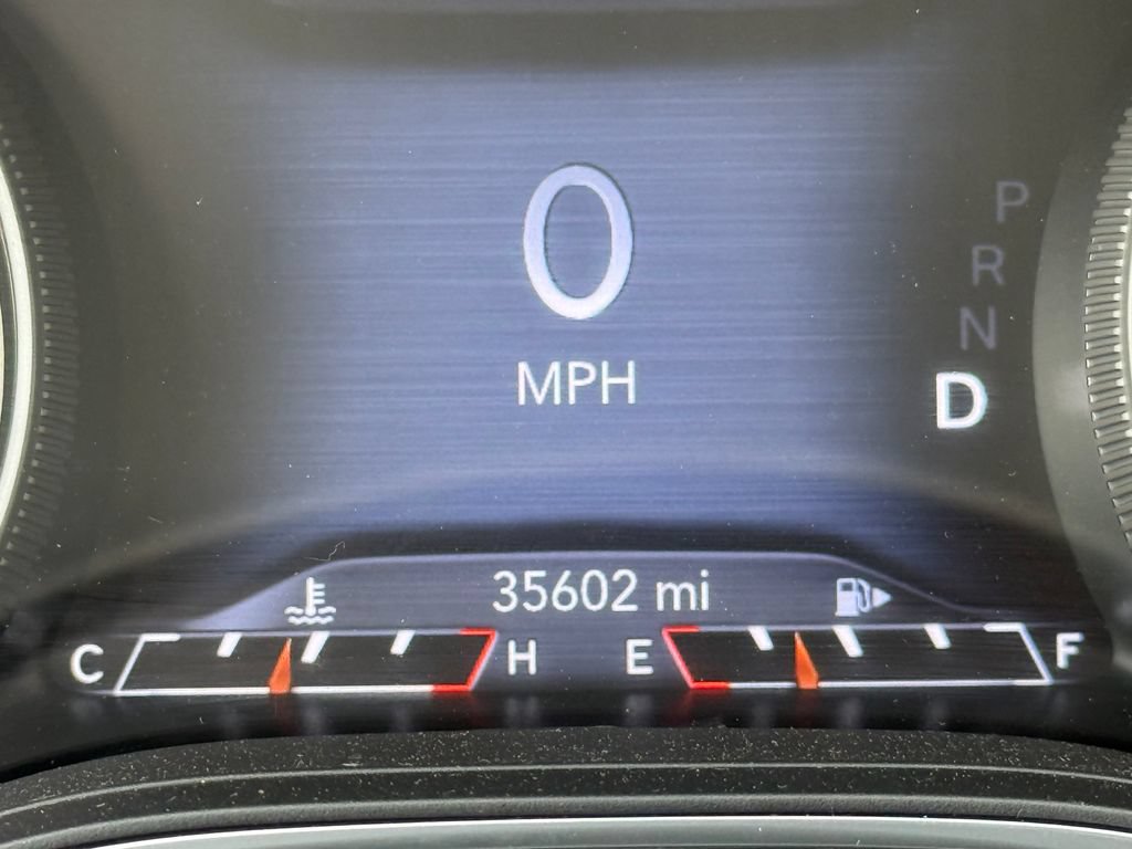 Used 2021 Jeep Cherokee Limited AWD/4WD image 4
