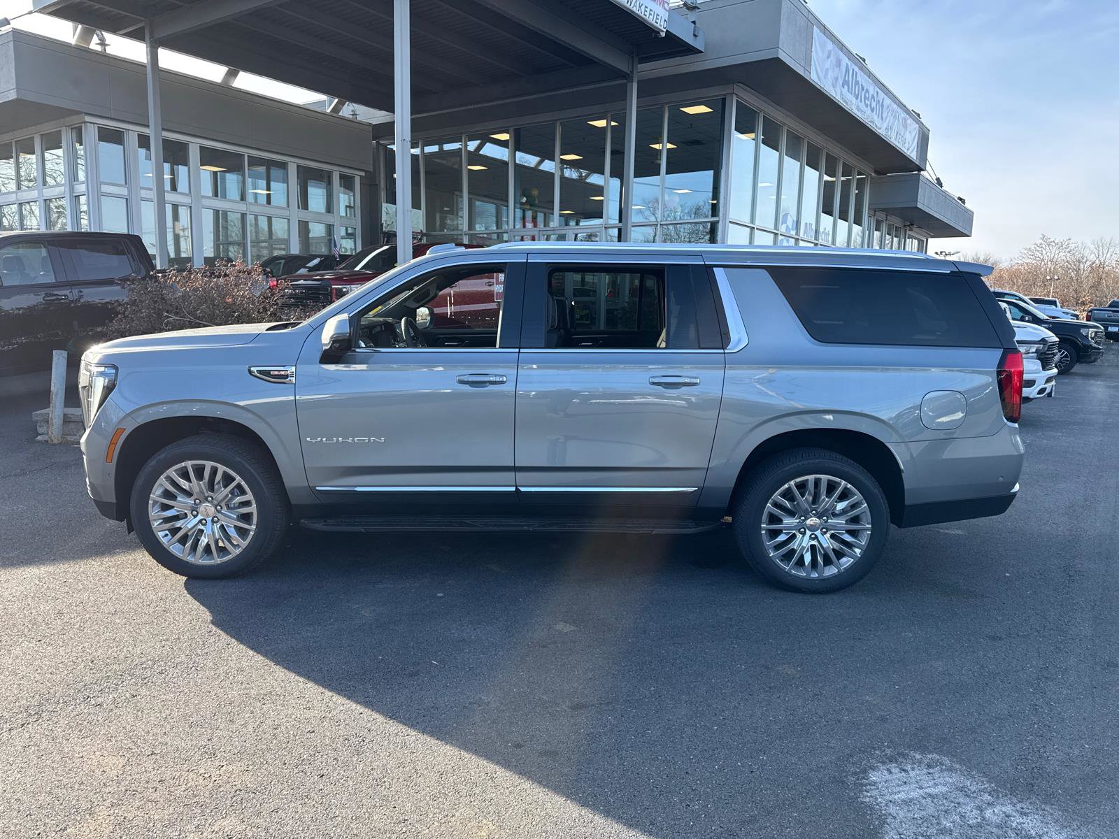 New 2026 GMC Yukon XL Elevation w/ Elevation Premium Package image 3