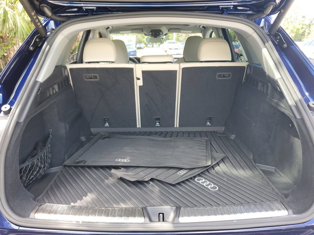 Certified 2025 Audi Q5 Premium w/ Premium Plus AWD/4WD image 14