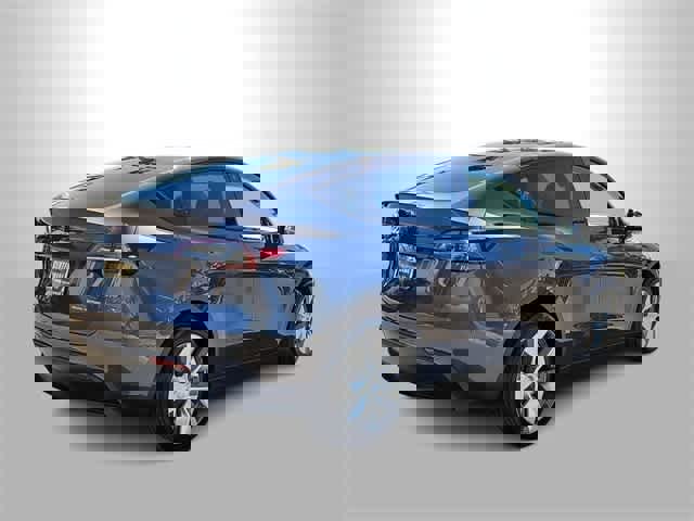 Used 2022 Tesla Model Y Long Range image 8